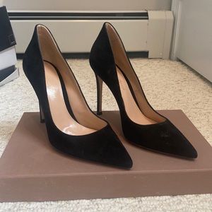 Gianvito Rossi black suede pumps